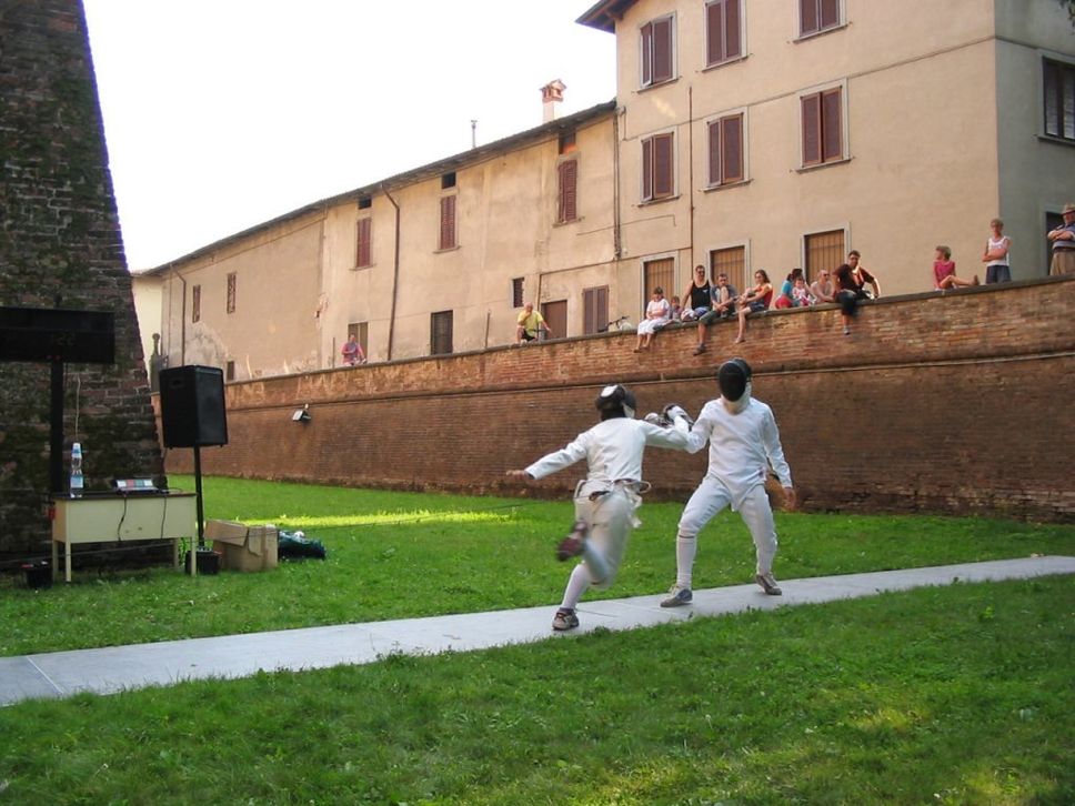Lame poco affilateUna buona partecipazione, un discreto li Lame poco affilateUna buona partecipazione, un discreto li