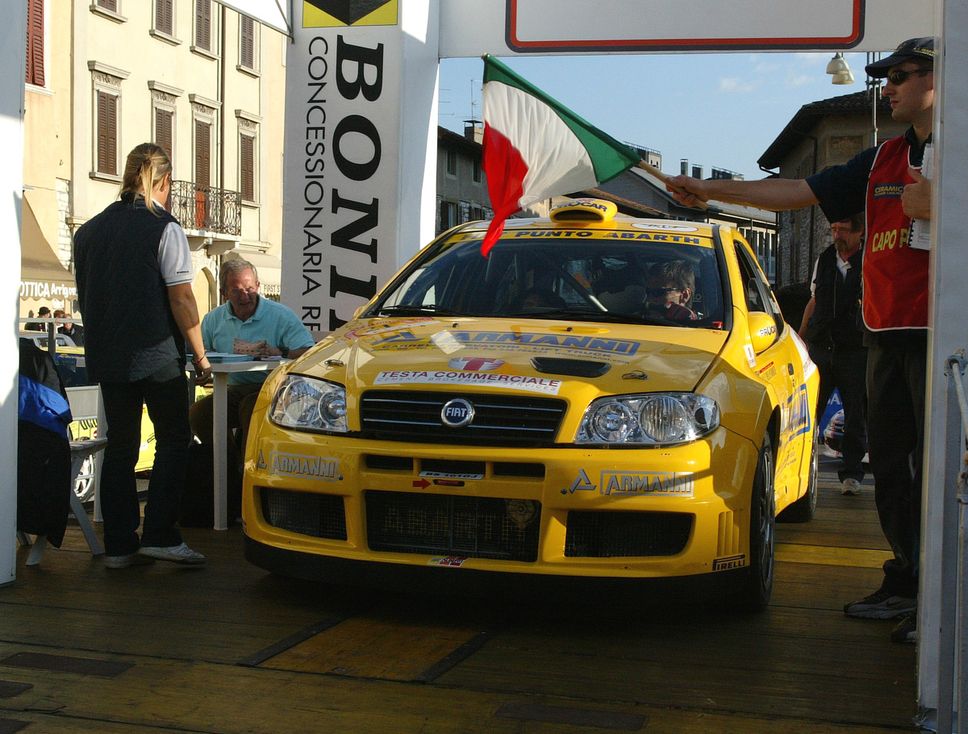 Rally, vincono Gamba e RuffiniLe nuove leve del rallismo bergamasco em Rally, vincono Gamba e RuffiniLe nuove leve del rallismo bergamasco em