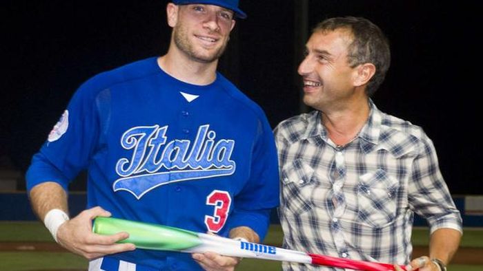 Mazza Da Baseball Modello Toro In Legno Di Acero Tornita Professionalmente – 33 Pollici A Coppa