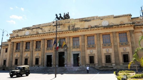 Immagine per a61fa940-eebe-11e2-8c15-16936a7ea33f