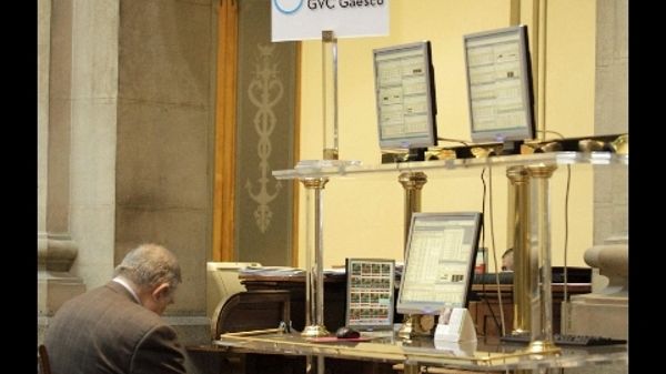 24b2d15a-e4a2-11e2-a001-eee0cfb98ffc