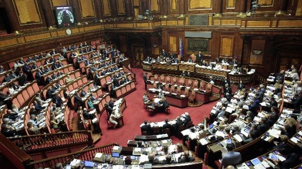 Immagine per 891470ac-f9ee-11e2-81e7-e8b73bf3641b