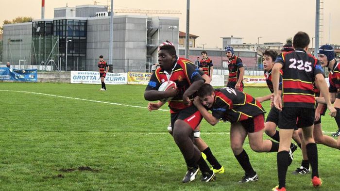 Quando il rugby non ha barriere «Ema» gioca solo con un braccio - Sport