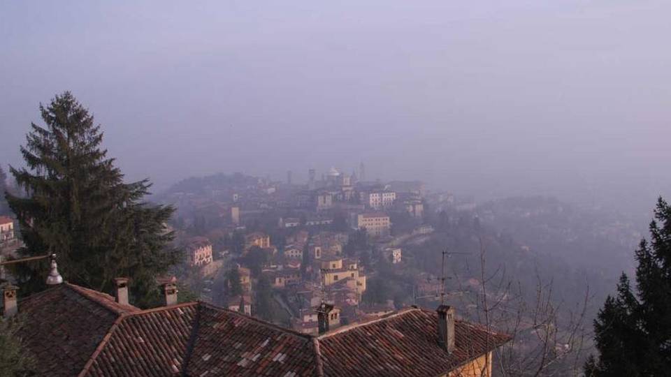 Tempo stabile, non sempre soleggiato E nel weekend nebbia in val Padana Tempo stabile, non sempre soleggiato E nel weekend nebbia in val Padana