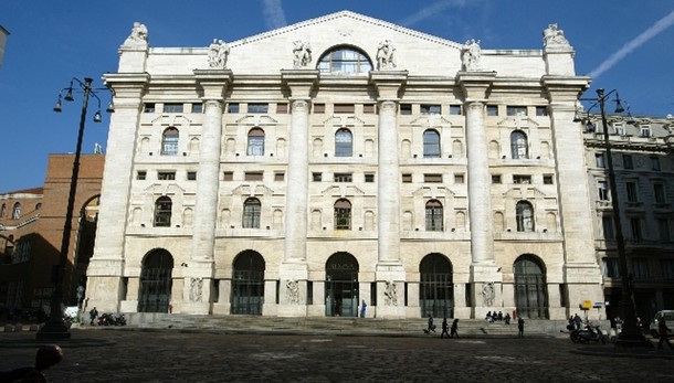 Borsa: Milano chiude in calo (-1,6%)