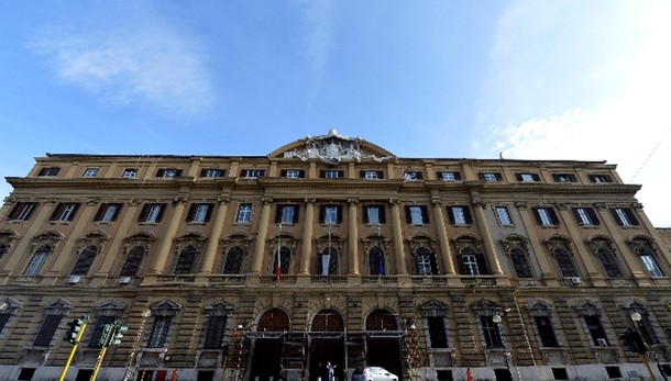 Pieno asta Bot 6 mesi, tasso su a 0,379%