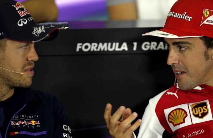 Vettel e Alonso: il tedesco passa dalla Red Bull alla Ferrari, mentre lo spagnolo è destinato alla McLaren Vettel e Alonso: il tedesco passa dalla Red Bull alla Ferrari, mentre lo spagnolo è destinato alla McLaren