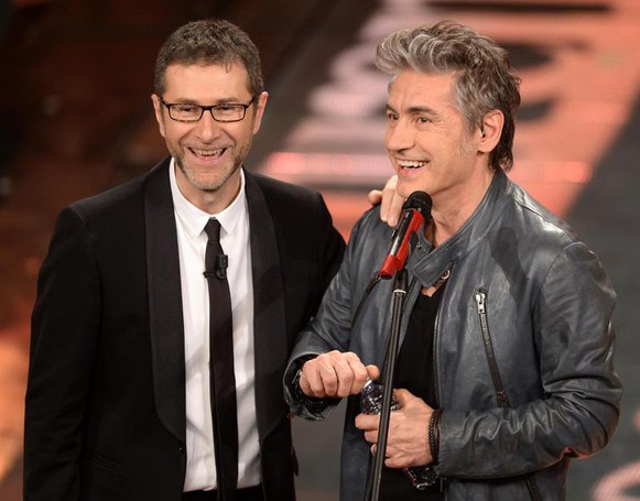 Fabio Fazio e Luciano Ligabue durante la serata finale del Festival di Sanremo