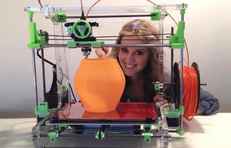 Stampamte 3D in azione Stampamte 3D in azione