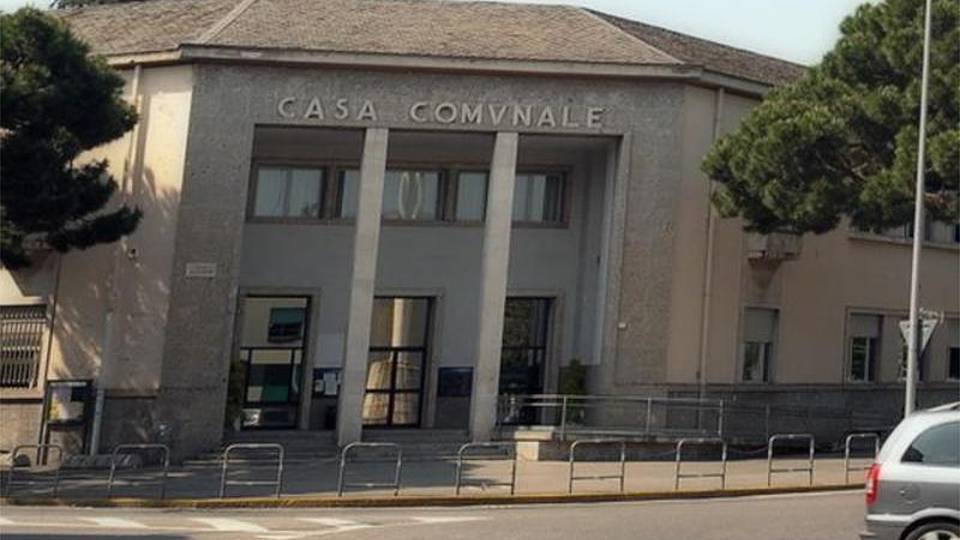 Campagna con insulti on line A Dalmine è polemica Pd-Lega Campagna con insulti on line A Dalmine è polemica Pd-Lega