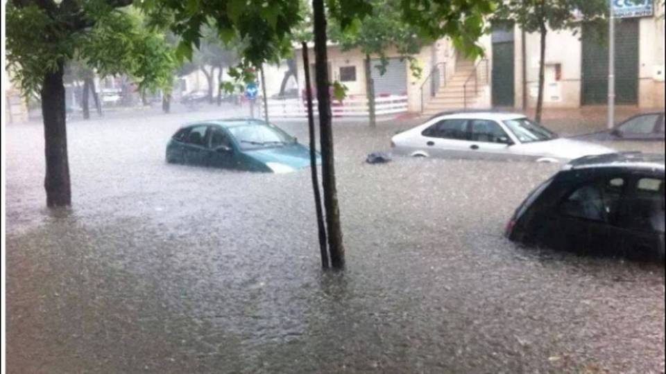 Ancora pioggia,crolla ponte nelle Marche Ancora pioggia,crolla ponte nelle Marche