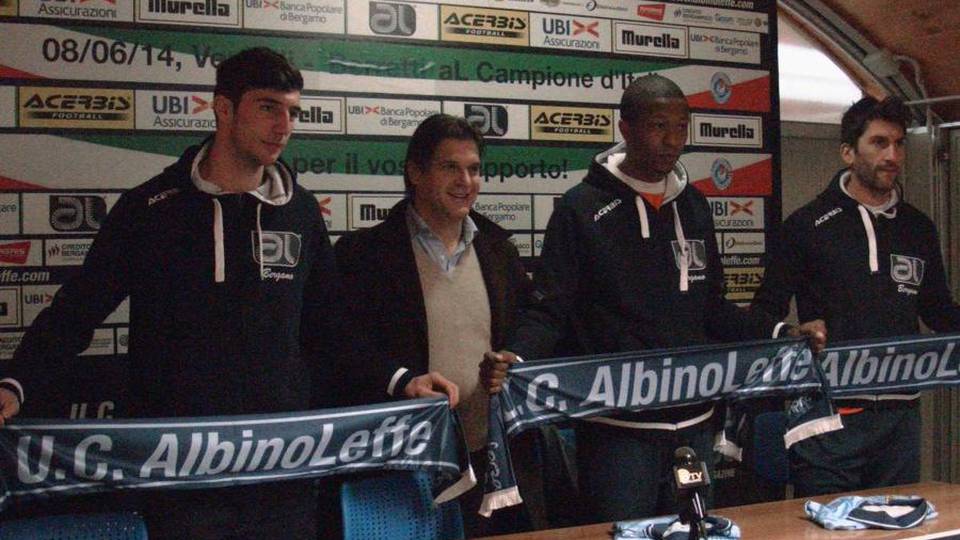 L’AlbinoLeffe presenta i rinforzi «La loro esperienza per risalire» L’AlbinoLeffe presenta i rinforzi «La loro esperienza per risalire»