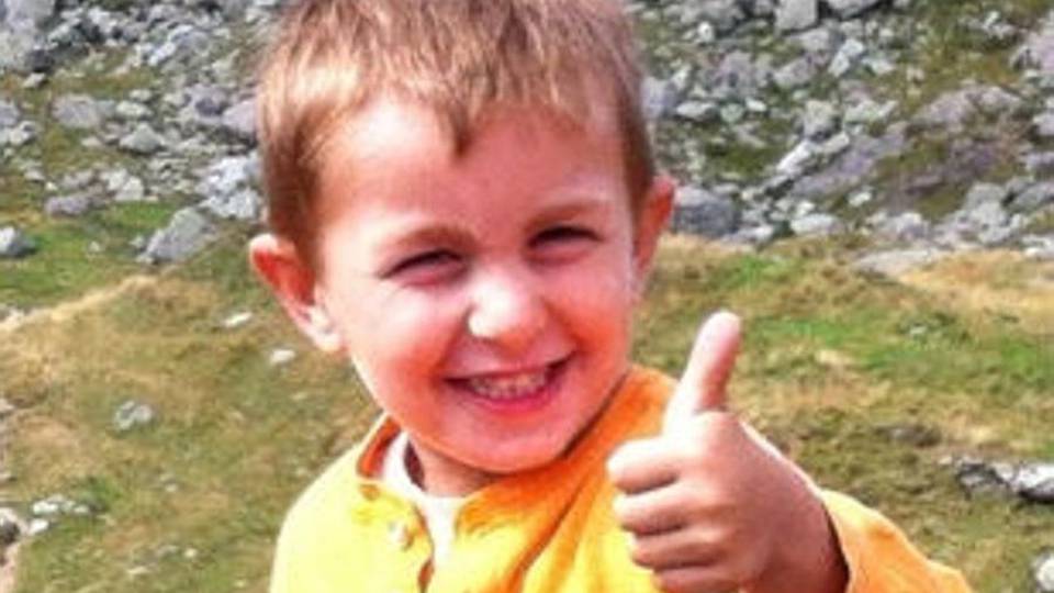 Avrebbe compiuto 7 anni tra pochi giorni Addio piccolo Kevin, il dolore di Brembate Avrebbe compiuto 7 anni tra pochi giorni Addio piccolo Kevin, il dolore di Brembate
