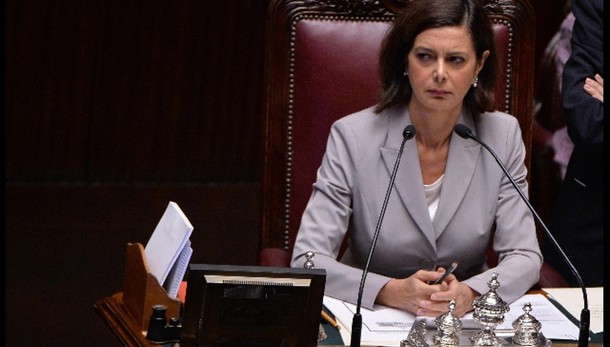 Migranti: Boldrini, penoso muro Ungheria