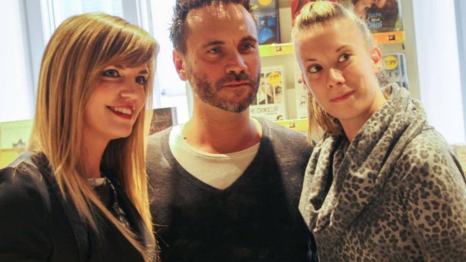 Nek, libro e concerto a Bergamo Guarda il video dell’incontro con i fan Nek, libro e concerto a Bergamo Guarda il video dell’incontro con i fan