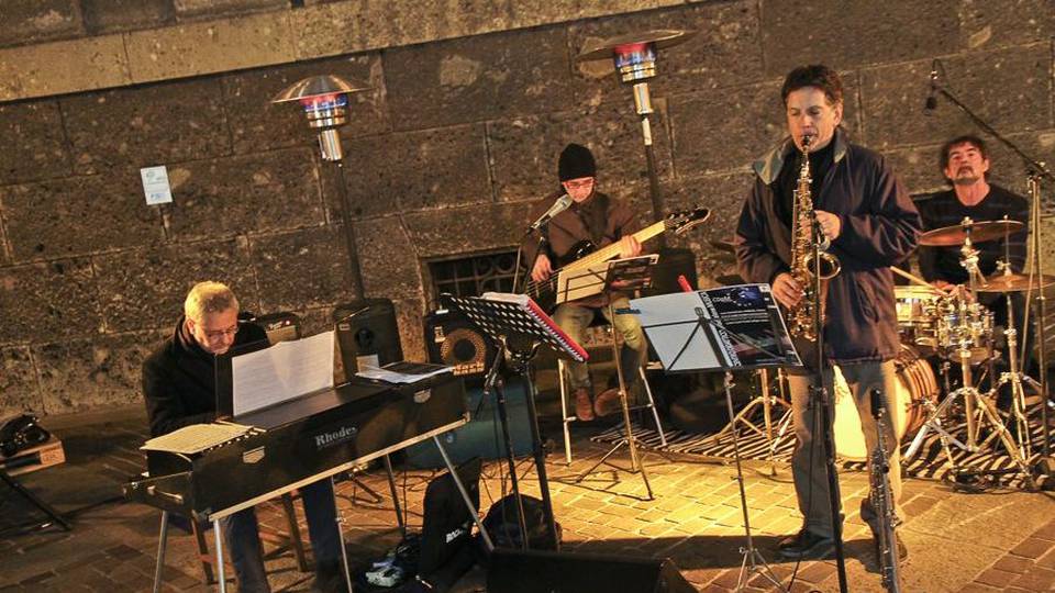 «Basta con i dj set nei bar del centro Per rilanciarlo serve musica di qualità» «Basta con i dj set nei bar del centro Per rilanciarlo serve musica di qualità»