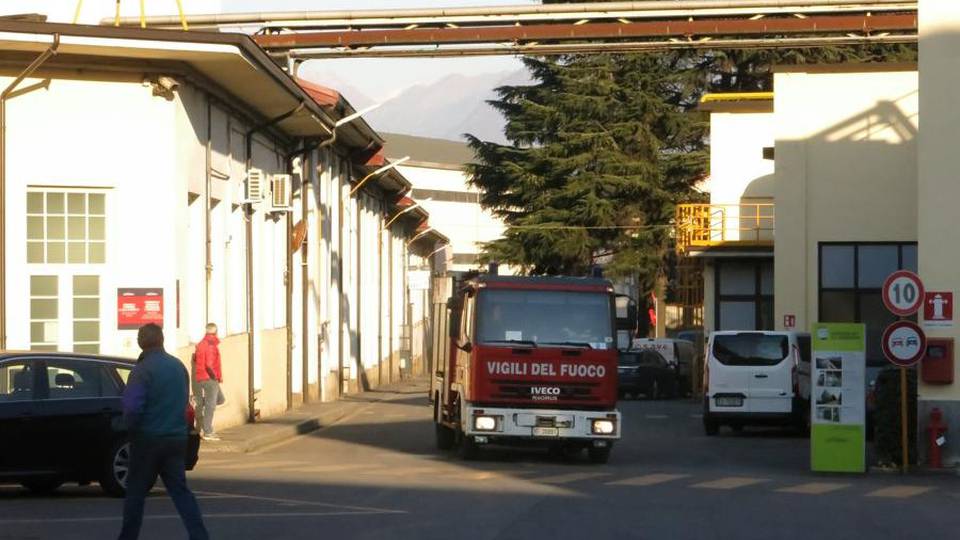 Principio d’incendio alla Lucchini Rs Paura a Lovere, ma nessun ferito Principio d’incendio alla Lucchini Rs Paura a Lovere, ma nessun ferito