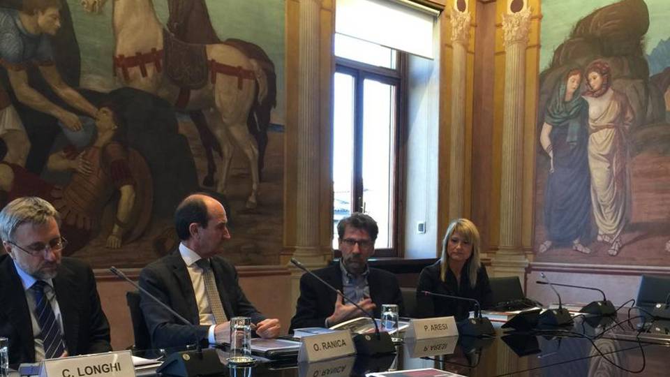 Venti ritratti d’autore per «Gente di Bergamo» Venti ritratti d’autore per «Gente di Bergamo»