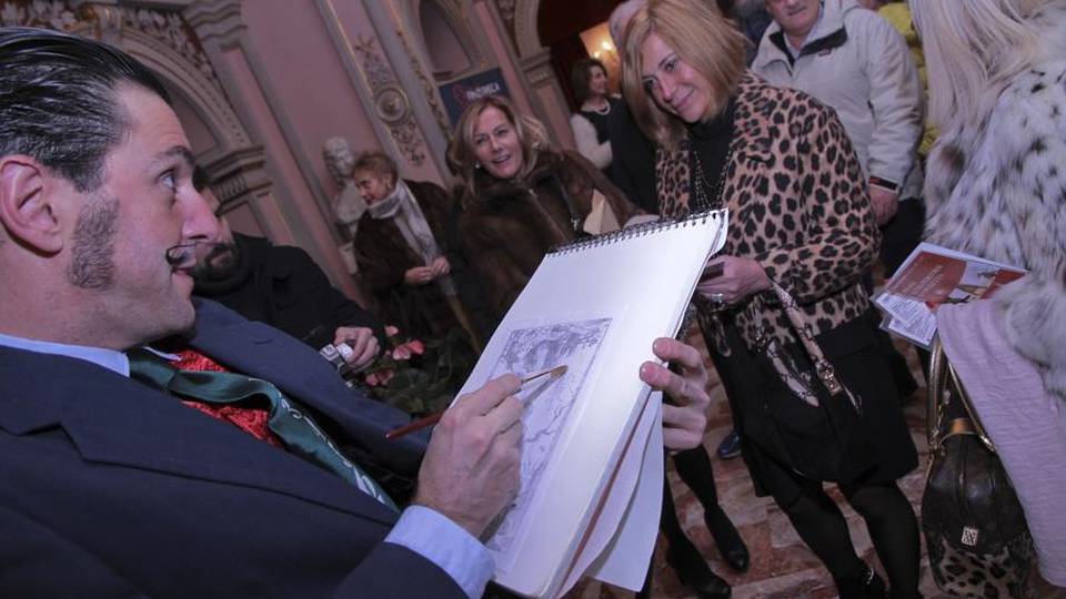 Teatro Donizetti, la sera de «La verità» Tutto esaurito - Foto e video degli ospiti Teatro Donizetti, la sera de «La verità» Tutto esaurito - Foto e video degli ospiti