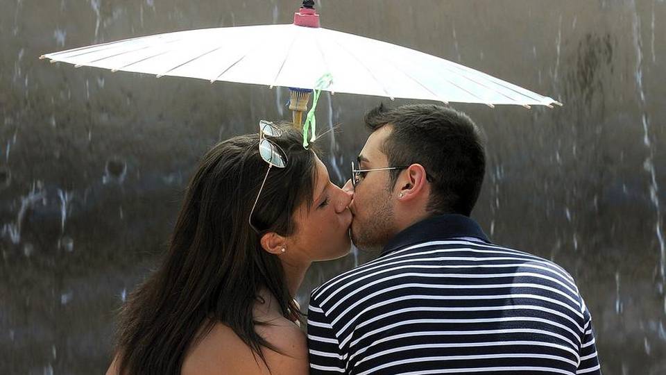 Seriate, fioccano i selfie d’amore E con le foto si vincono sconti - Video Seriate, fioccano i selfie d’amore E con le foto si vincono sconti - Video