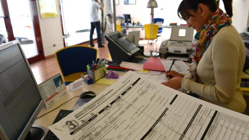 Ogni anno 100 miliardi dal Nord a Roma I bergamaschi cedono 5.500 euro a testa Ogni anno 100 miliardi dal Nord a Roma I bergamaschi cedono 5.500 euro a testa