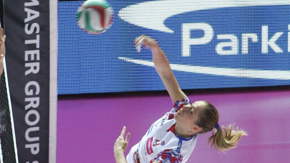 La Foppa si arrende al golden set Addio alla Final four di Coppa Italia La Foppa si arrende al golden set Addio alla Final four di Coppa Italia