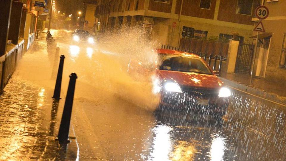 Meteo, maltempo quasi in arrivo: pioggia battente tra domenica e lunedì Meteo, maltempo quasi in arrivo: pioggia battente tra domenica e lunedì