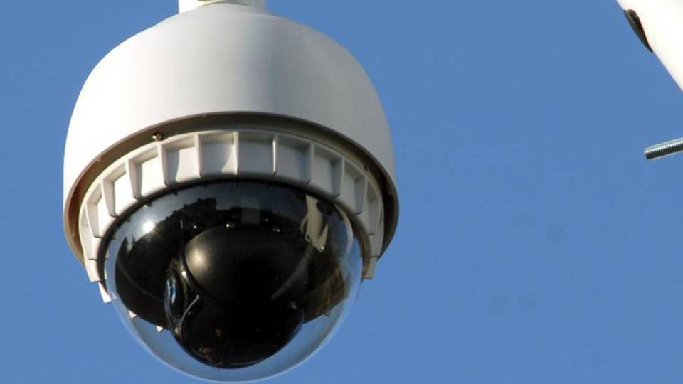 «Telecamere spente in via Moroni?» Il Comune risponde: no, sono tutte attive «Telecamere spente in via Moroni?» Il Comune risponde: no, sono tutte attive