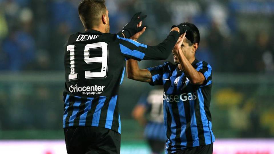Atalanta a trazione argentina Torna Moralez, davanti Denis Atalanta a trazione argentina Torna Moralez, davanti Denis