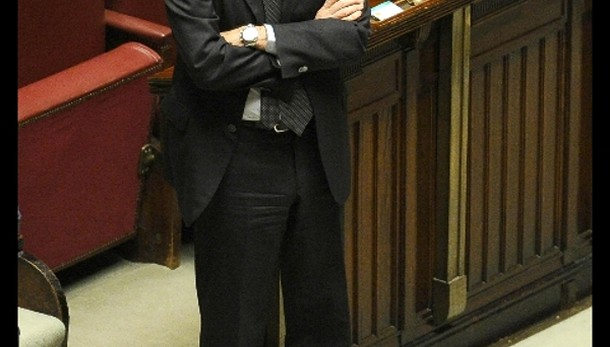 Mozione di sfiducia a Lupi da M5s-Sel