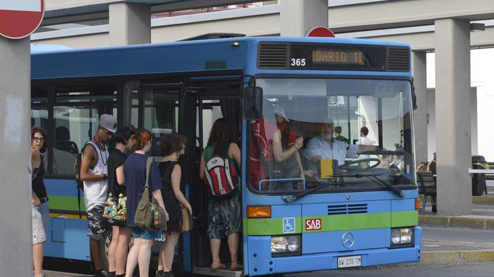 La multa da 140 euro sul pullman Sab Il papà: «Tutto chiarito, grazie a L’Eco» La multa da 140 euro sul pullman Sab Il papà: «Tutto chiarito, grazie a L’Eco»