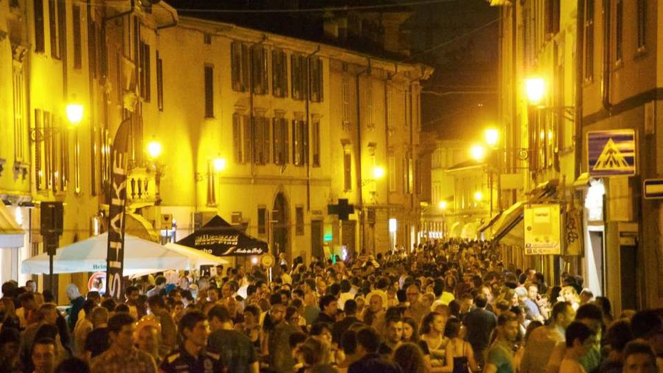 Santa Caterina e Movida, ancora multe Locali in protesta e nuove tensioni Santa Caterina e Movida, ancora multe Locali in protesta e nuove tensioni