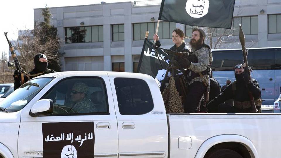 Erasmus con l’Isis Erasmus con l’Isis