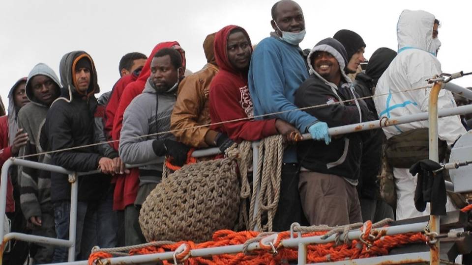 Immigrazione: 7.882 sbarcati nel 2015 Immigrazione: 7.882 sbarcati nel 2015