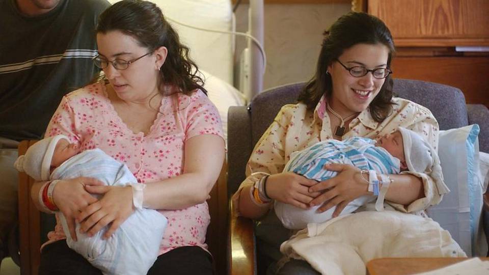 In Italia lavora solo 1 mamma su 2 «Siamo sotto la media europea» In Italia lavora solo 1 mamma su 2 «Siamo sotto la media europea»