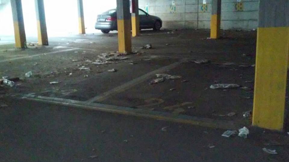Via Tremana, degrado al parcheggio Sos da un lettore. Il Comune risponde Via Tremana, degrado al parcheggio Sos da un lettore. Il Comune risponde