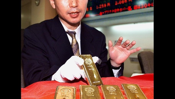 Oro: in recupero a 1.183 dollari l'oncia