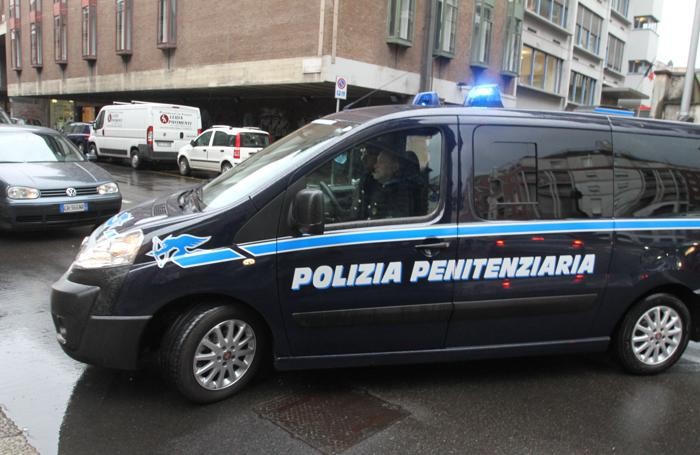 L’arrivo di Bossetti in Tribunale a Bergamo