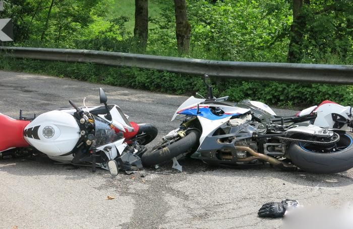 Le due moto coinvolte nell’incidente