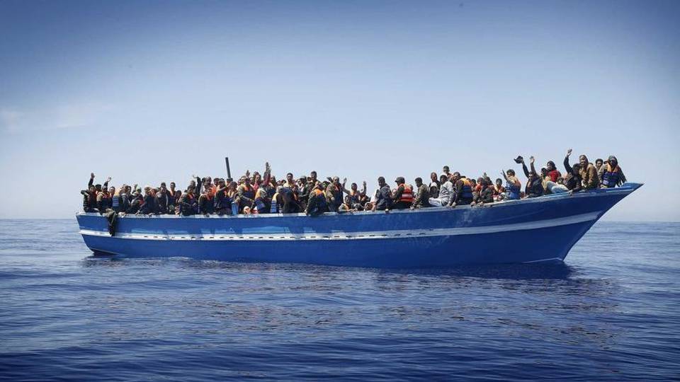 L’europa vara la missione ma resta al largo L’europa vara la missione ma resta al largo