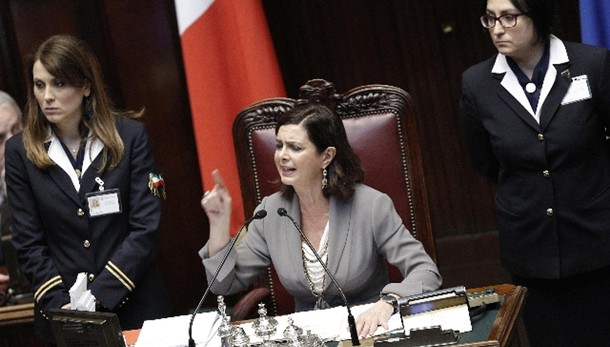 Boldrini, Governo risponda ai deputati