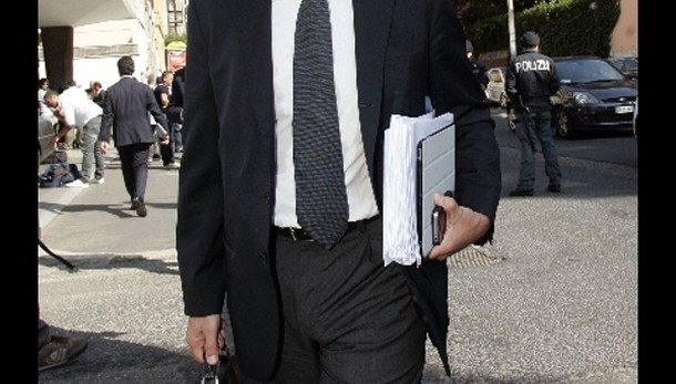 Scommesse: Abodi replica a Renzi