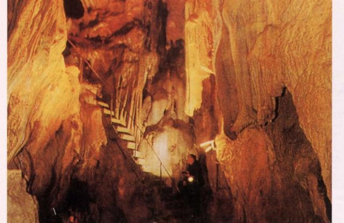 Visita delle Grotte delle meraviglie, a Zogno