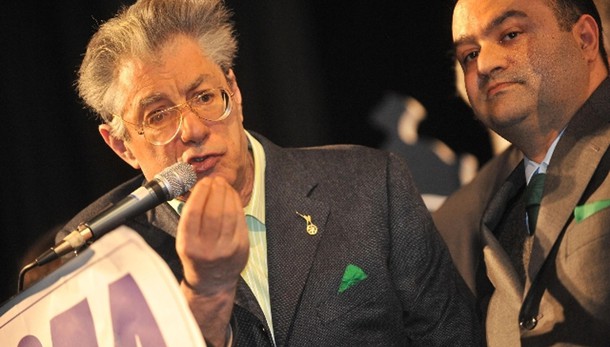 Truffa rimborsi,a processo Bossi-Belsito
