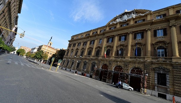 Salgono tassi in asta Btp 5 e 10 anni