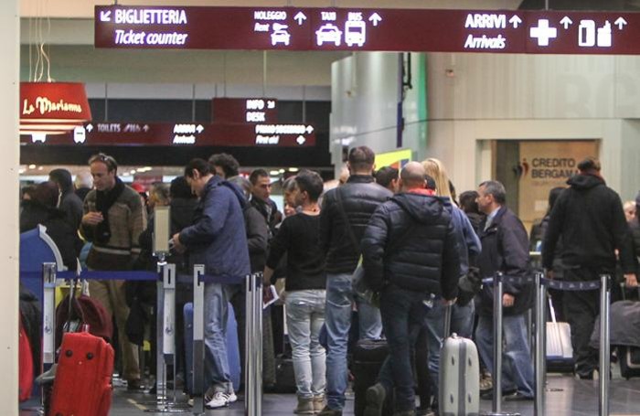 Passeggeri all'aeroporto di Orio Al Serio
