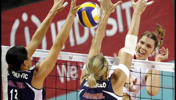 Pallavolo: playoff, Novara va sul 2-1