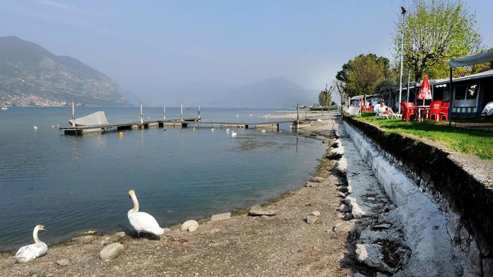 Riqualificazione dei laghi lombardi Finanziamento regionale per 3,5 milioni Riqualificazione dei laghi lombardi Finanziamento regionale per 3,5 milioni