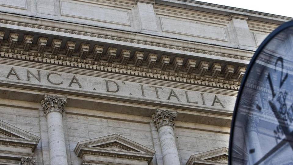 Bankitalia alza le stime del Pil E crescono i prestiti alle famiglie Bankitalia alza le stime del Pil E crescono i prestiti alle famiglie