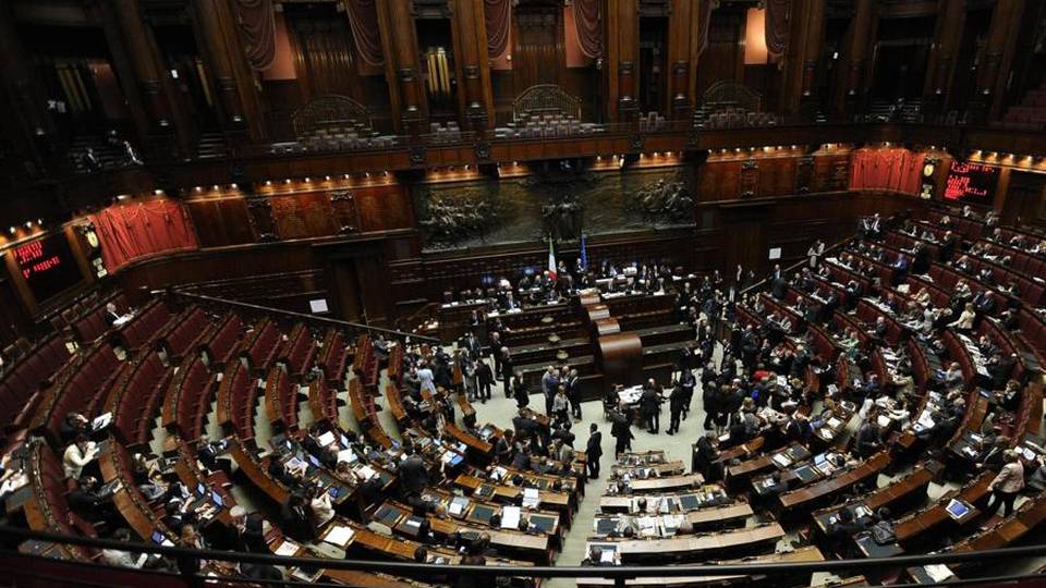 Soldi e partiti (a luglio) Soldi e partiti (a luglio)